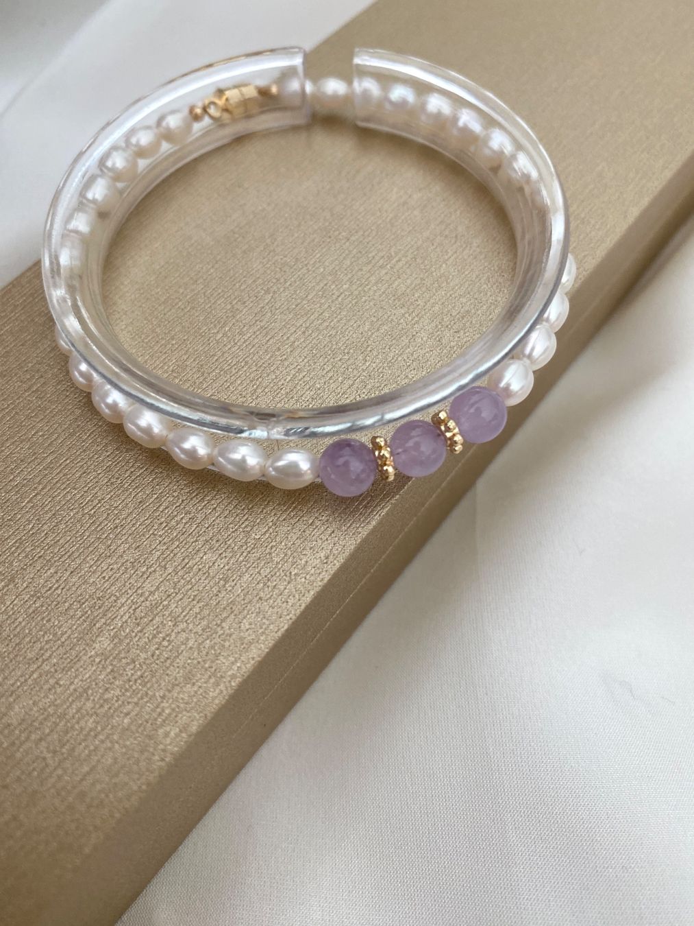 Bracciali & Braccialetti: Süsswasserperlen/Perlen Armbänder – Nuovo e nell'imballaggio originale da Sarnen venduto da Yingsperlen3