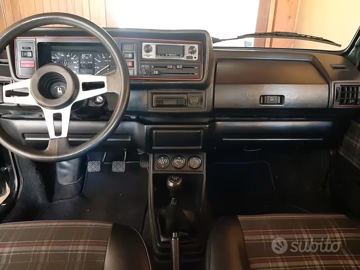 VW Automobili: Golf GLI 1983 – Usato da Dübendorf venduto da Sbarc 2