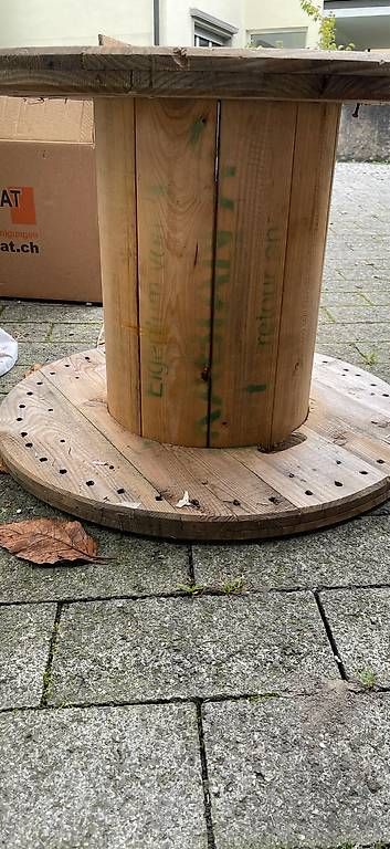 Articles en bois: 2 Bobine Kabeltrommel Holz – D'occasion à Luzern par labouche78