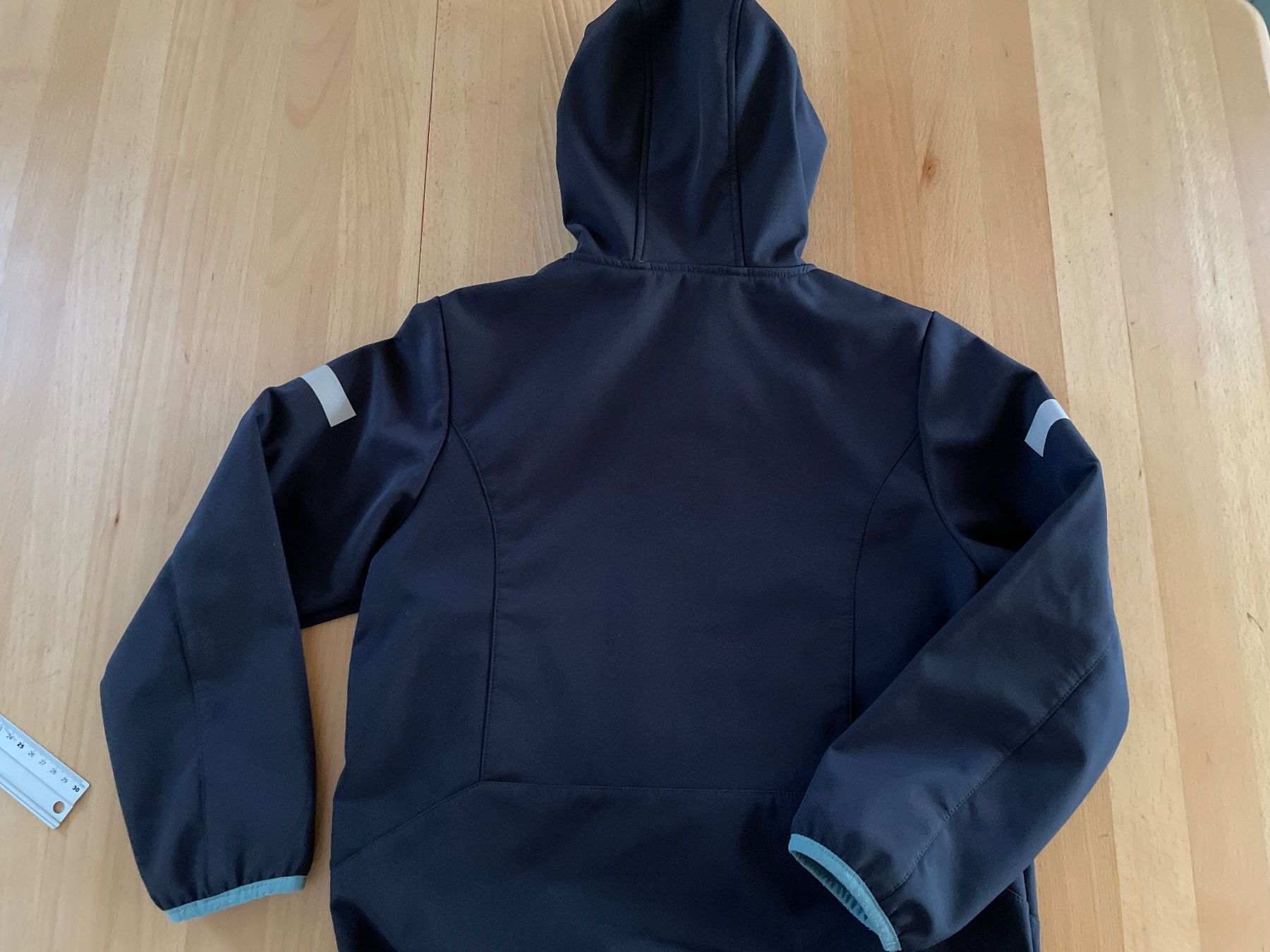 Vestes & Manteaux: Softshell-Jacke, Gr. 134-140, schwarz-salbei – D'occasion à Cham par 2eye 3