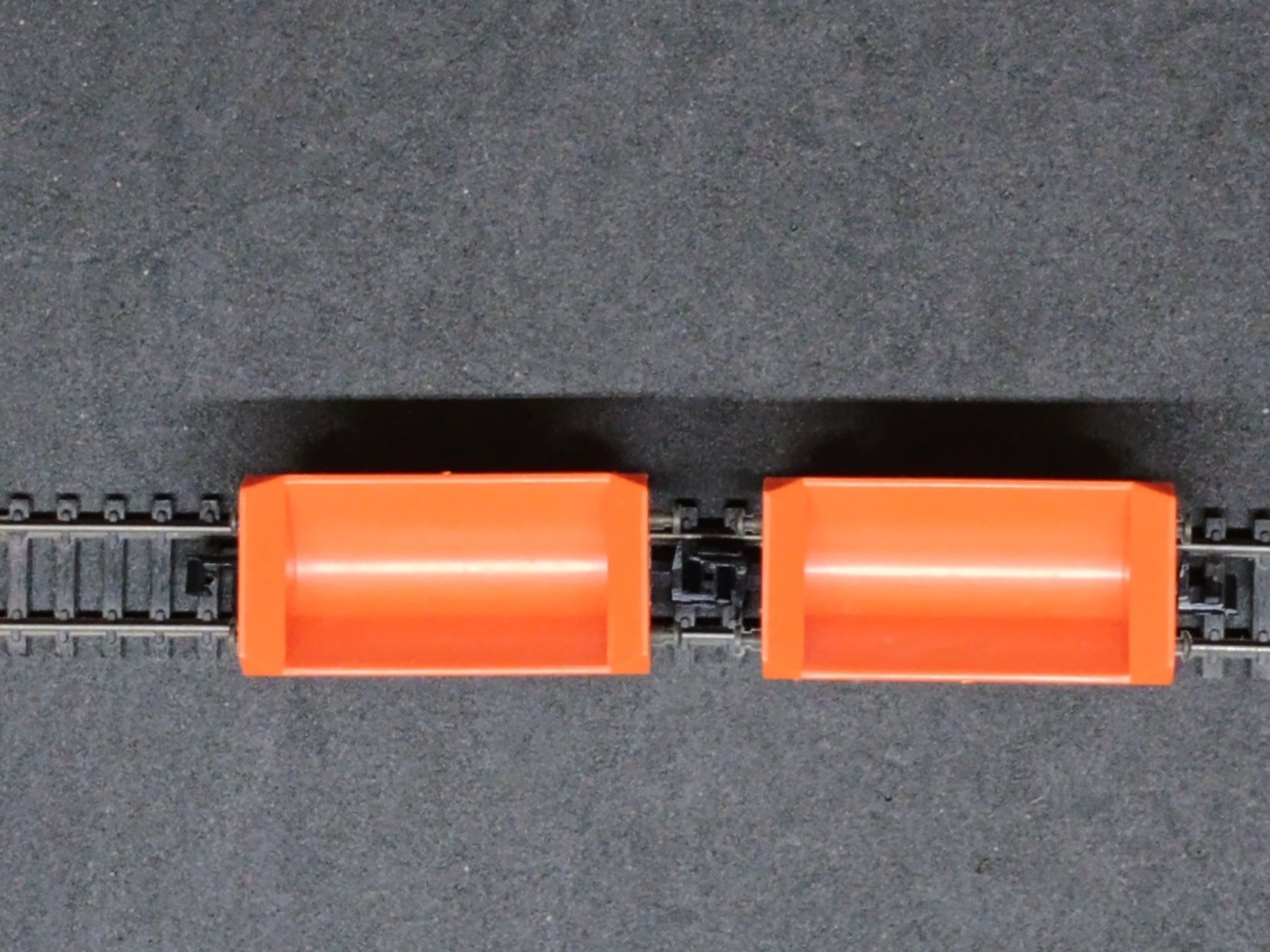 Trix Modellini di ferrovie: Spur N 4x Kippwagen Arnold/Minitrix – Usato da Bätterkinden venduto da hob_6b8x 8