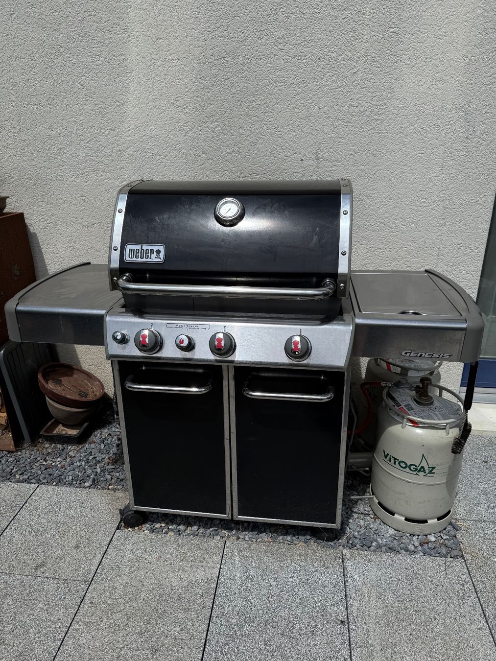 Weber Griglie: Weber Grill, 4 Brenner und Kochplatte – Usato da Nottwil venduto da Dellanda