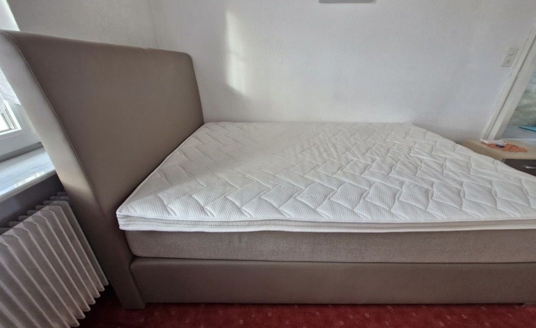 Lits: Boxspringbett LENNO 140x200 cm inkl. Topper – D'occasion à Binningen par Daxon