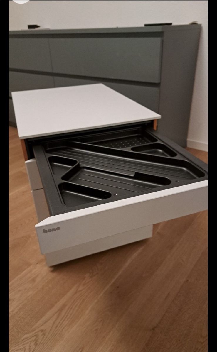 Contenitori edile: Büromöbel - Rollcontainer – Usato da Bischofszell venduto da amandaaurora_26 2
