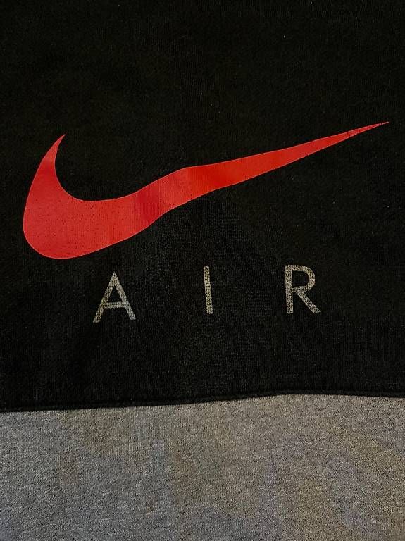 Pullover & Sweatshirts: Gros pull/ Hoodie Nike – Gebraucht aus Champagne von Marie2108 1