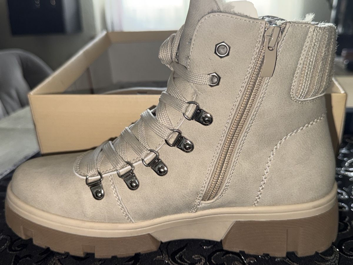 Scarpe da donna: ASHTON AUBRY WINTERSTIEFEL GRÖSSE 39 – Nuovo (secondo la descrizione) da Schlieren venduto da kle_dis 6