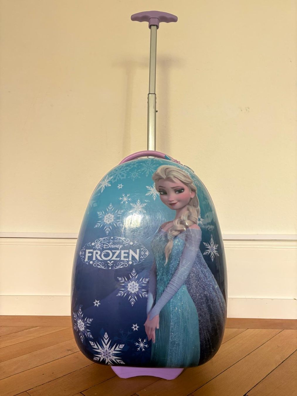 Sonstiges zu Aviatik: Frozen Kinder Trolley ab CHF 2.- – Gebraucht aus Luzern von Knick