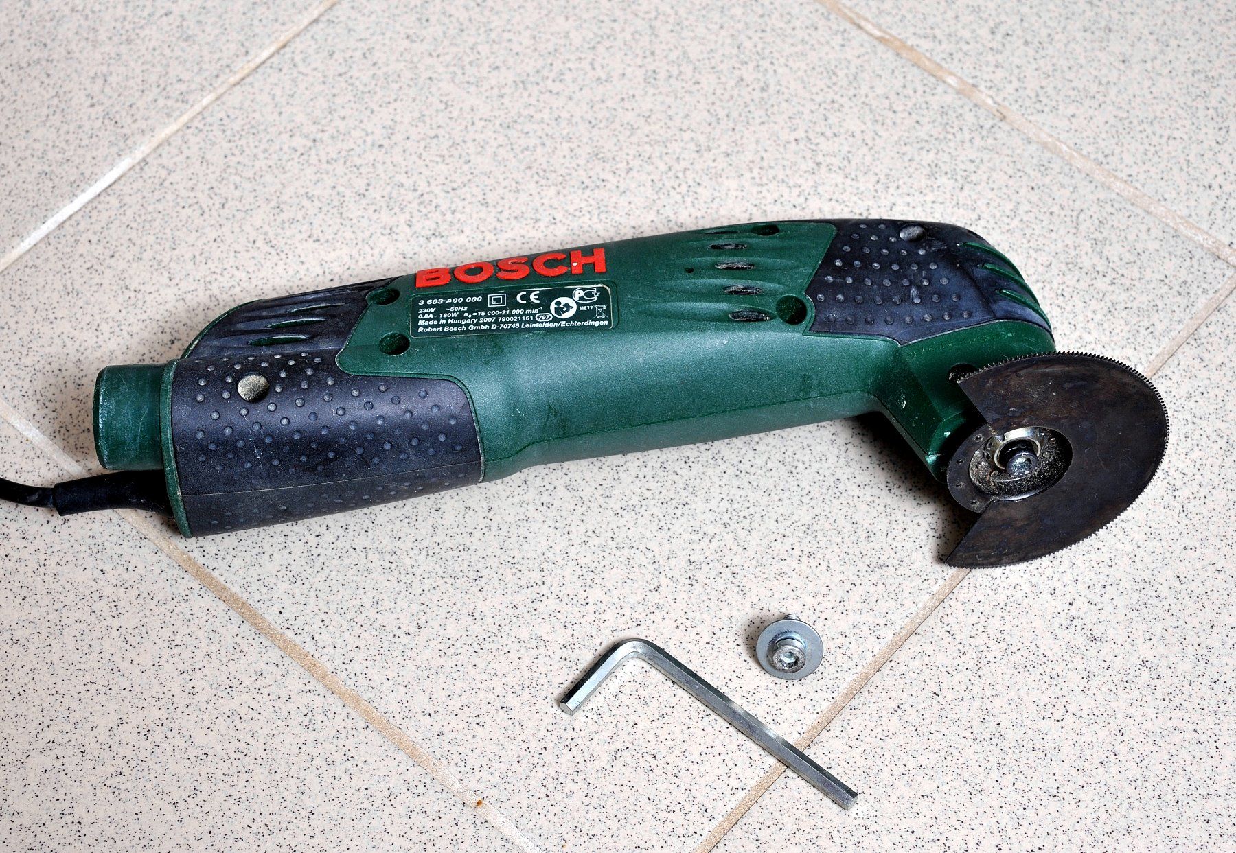 Bosch Tutti gli attrezzi: Bosch PMF 180E Multi Oszilierer Multitool Säge Werkzeug – Usato da Gränichen venduto da Zuckerhut45 3