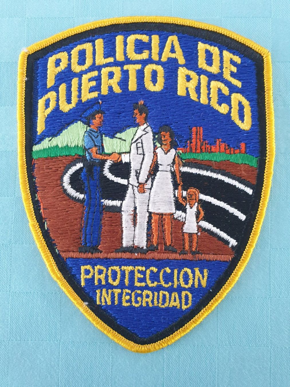 Placchette & Badge: Textil Emblem POLICIA DE PUERTO RICO – Usato da Mörschwil venduto da spirspi
