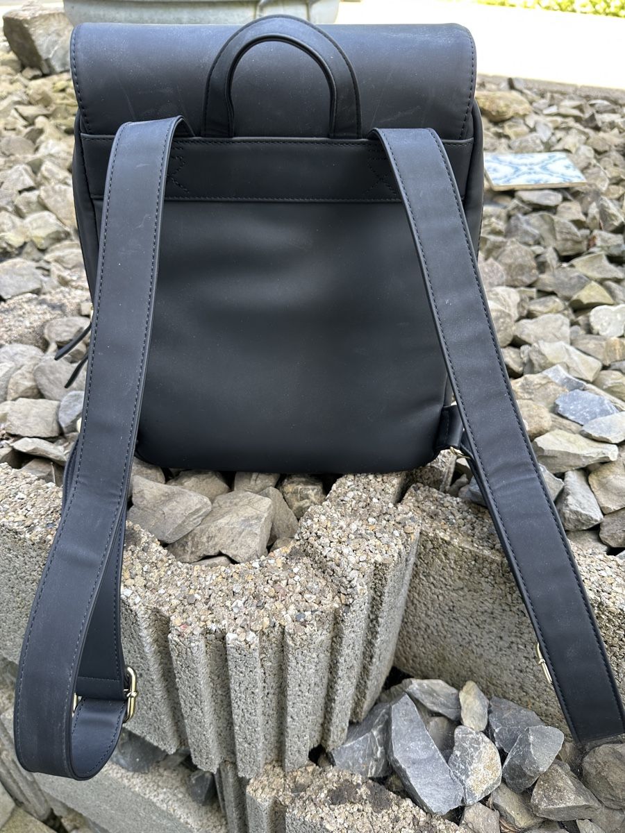 Kapten & Son Zaini: Kapten & Son Rucksack schwarz mit etwas grau – Usato da Wünnewil venduto da Kitty76 1