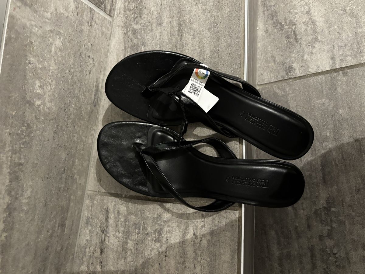 Pull&Bear Scarpe da donna: Flip-Flop Kittenheels – Nuovo e nell'imballaggio originale da Hilterfingen venduto da lavendu 1