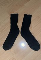 warme schwarze Socken, Grösse 43-48