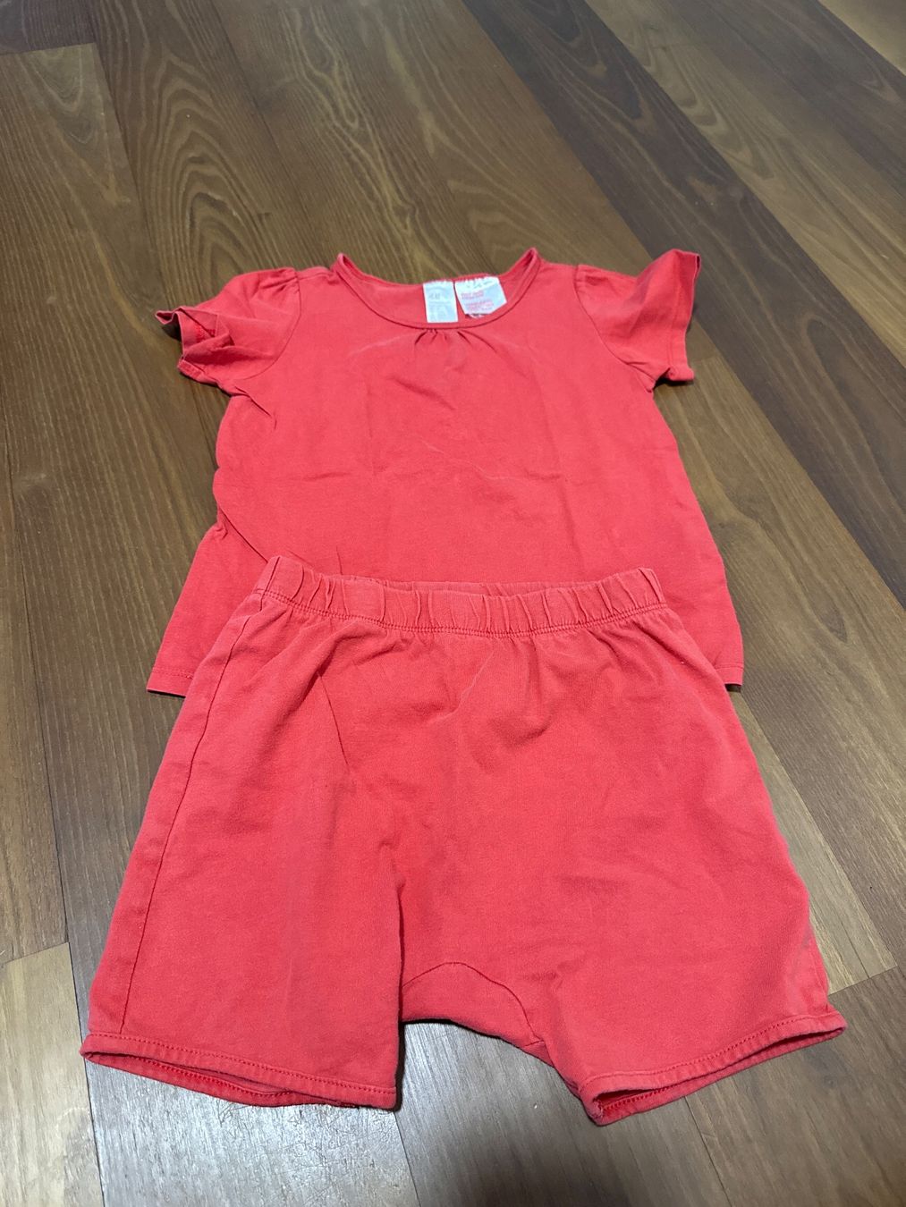 H&M Pigiama & Simili: H&M Mädchen Sommerpyjama-Set, Größe 4 – Usato da Horw venduto da Edith1981 2