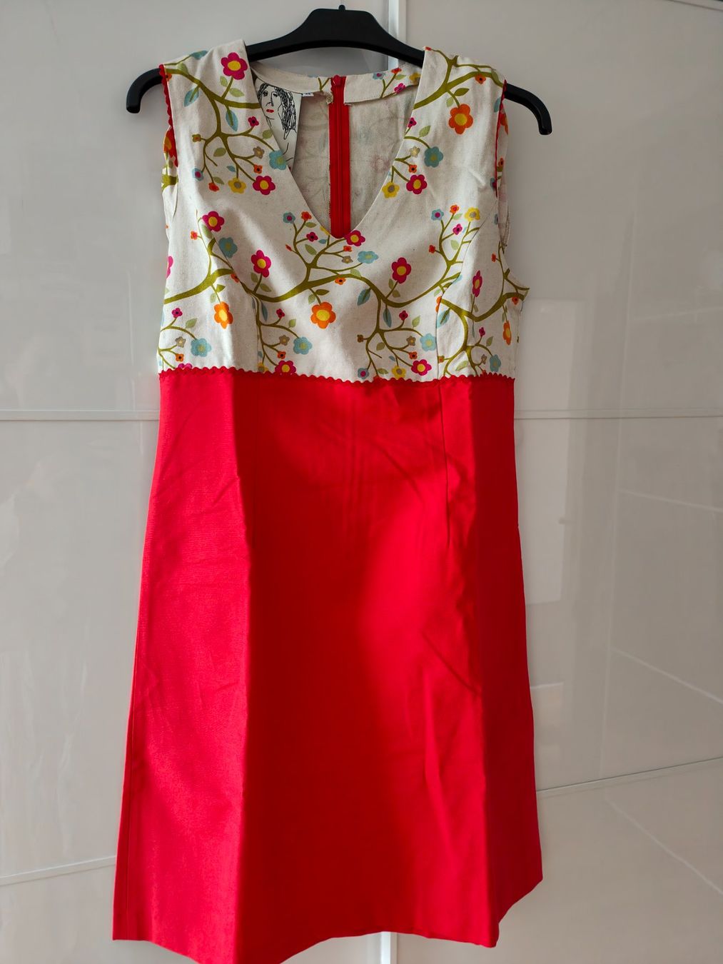 Vestiti: Retro-Kleid ärmellos, rot/Blumen (Remember) 42 – Usato da Thun venduto da flower0211