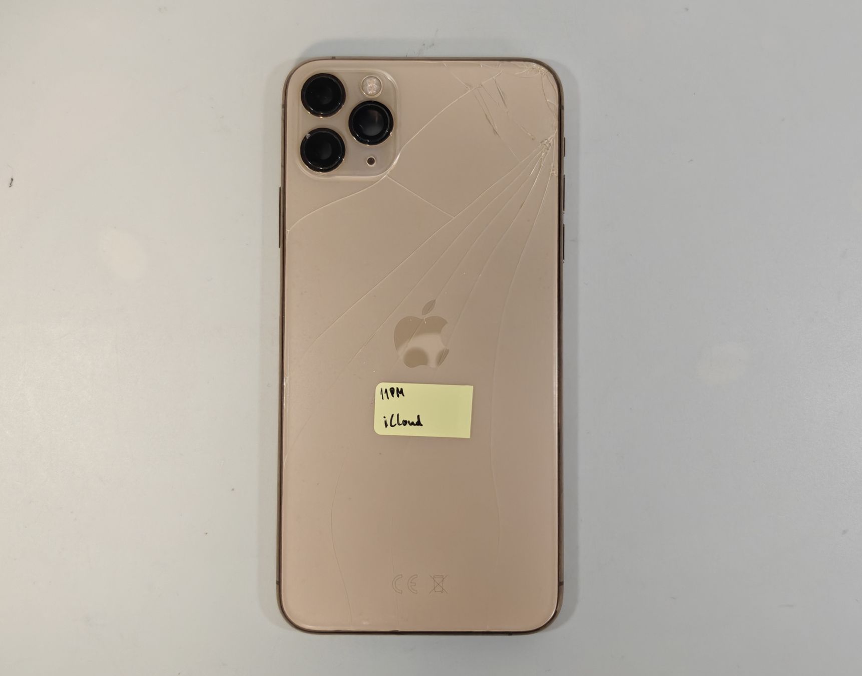Apple Telefoni cellulari / Smartphones: iPhone 11 Pro Max Gold – Difettoso da Ehrendingen venduto da Rocky985 1