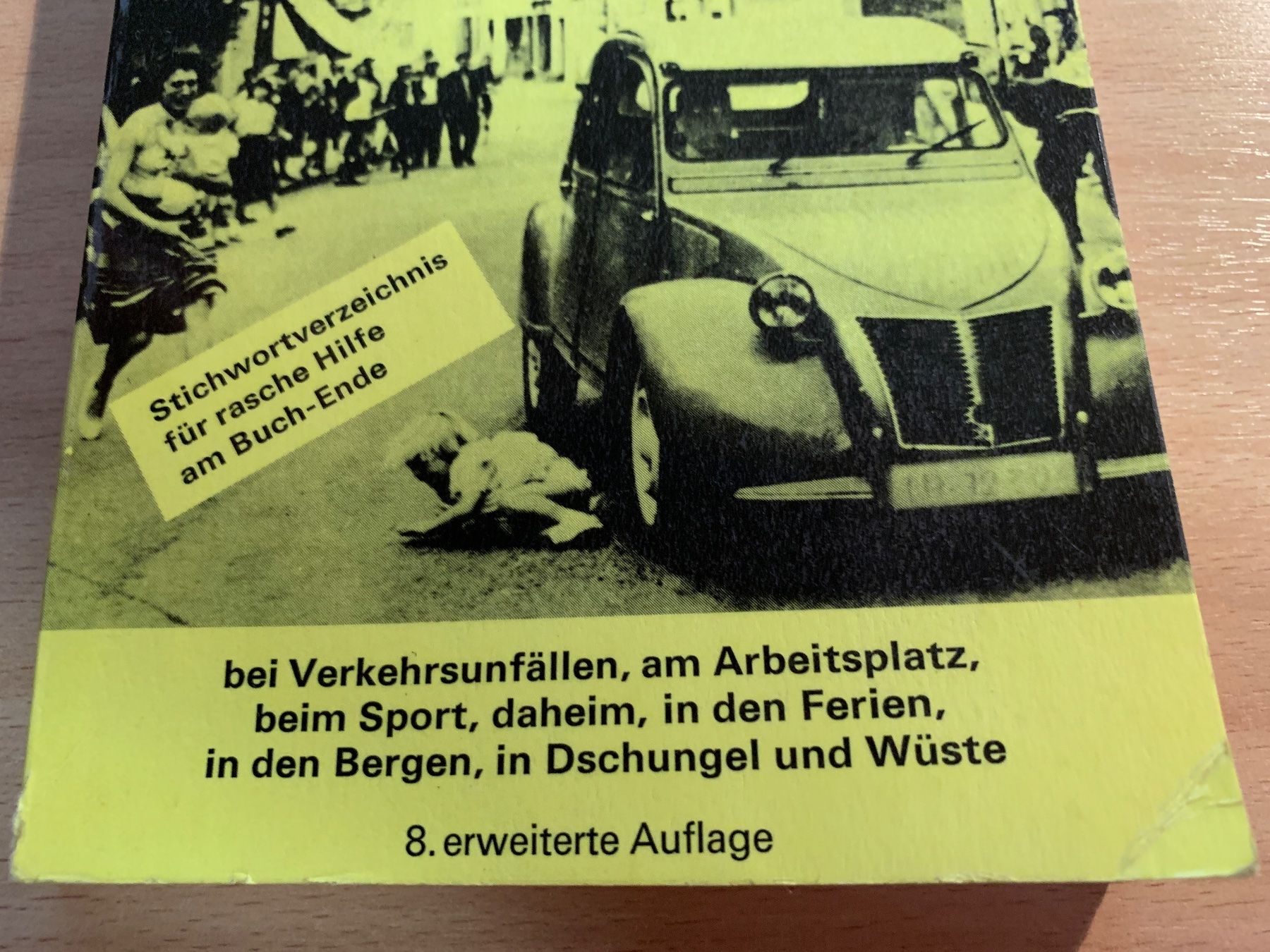Libri: ANTIKES BUCH - 100 NOTFALLSITUATIONEN********** – Usato da Ibach venduto da lisch3 1