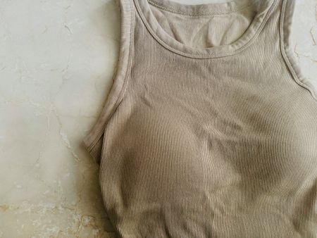 Beige built-in bra top | Beige Top mit integriertem BH