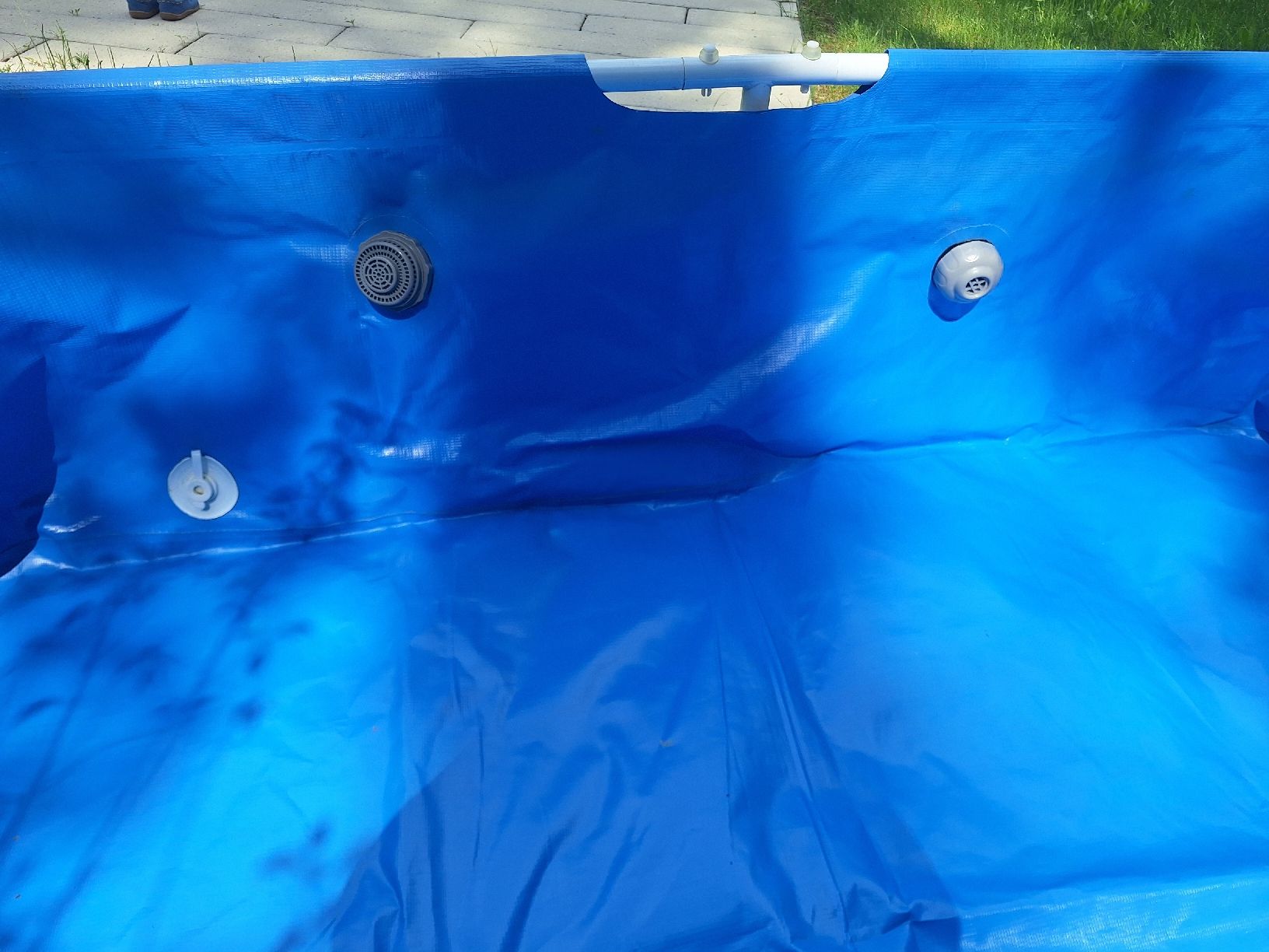 Piscine: SUMMETWAVES POOL MIT PUMPE – Usato da Thierachern venduto da carpenter1602 1