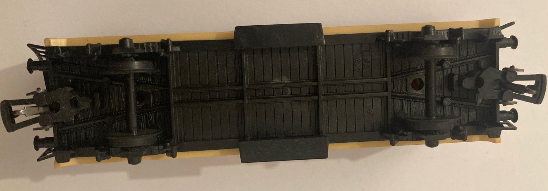 Lima Modelleisenbahnen: LIMA Modell - Güterwagen - INTERFRIGO - H0 - DC – Gebraucht aus Stans von canberra04 4