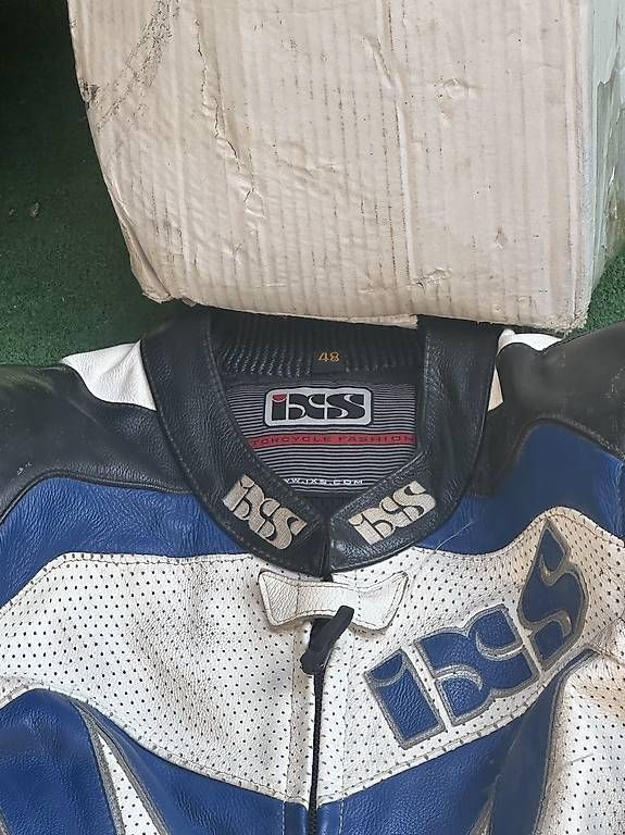 IXS Lotti di vestiti: Diverse tute da moto IXS – Usato da Bosco Luganese venduto da gio_dn86 1