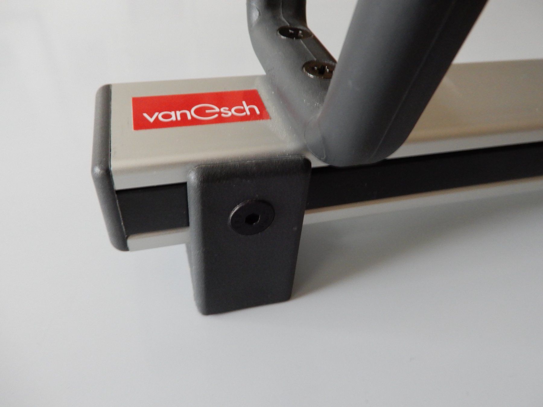 Garderobe: Garderobe von "van Esch" mit drei Haken – Neu (gemäss Beschreibung) aus Rapperswil SG von Seppi77 5