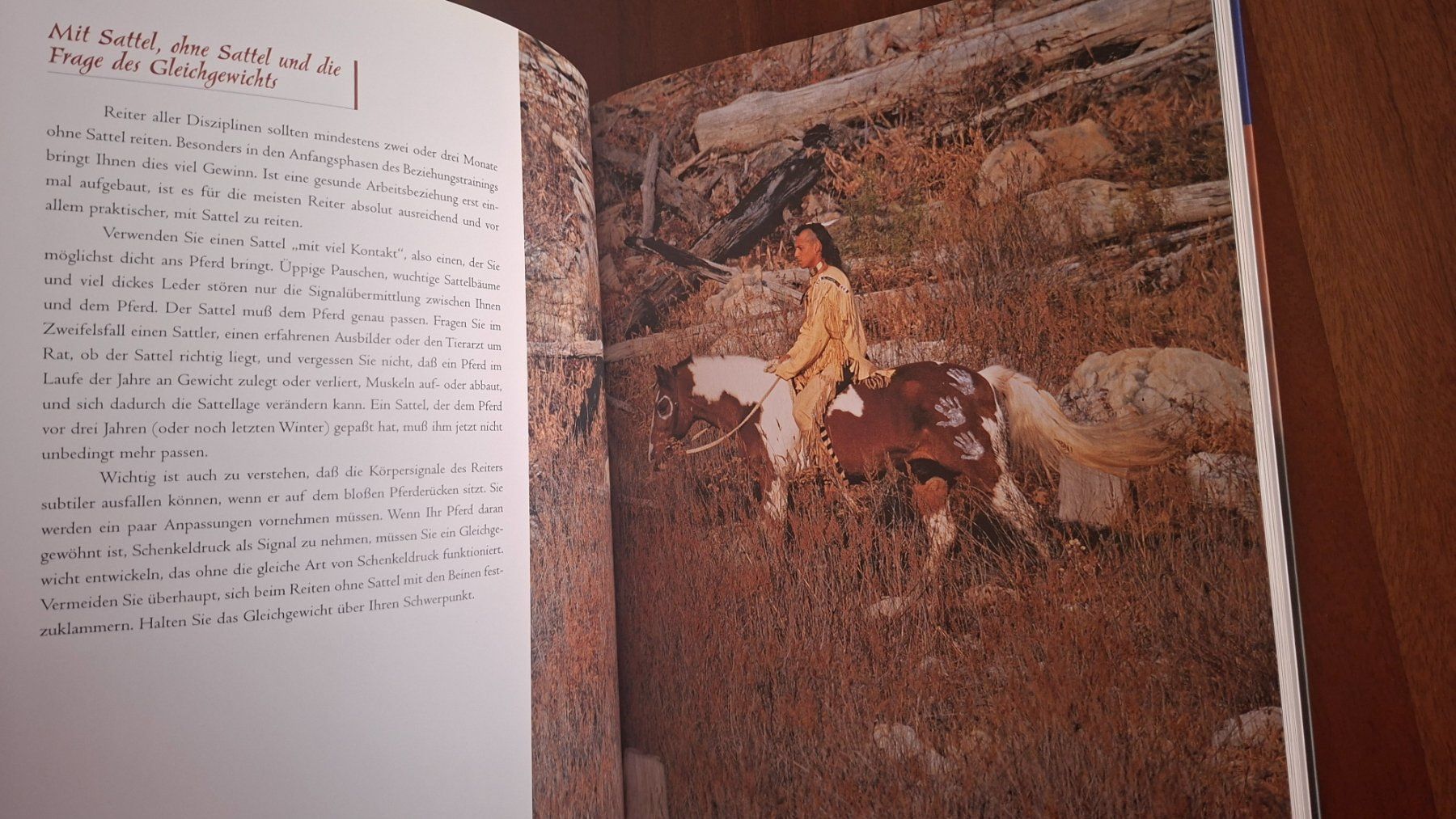 Libri: Horse follow closely – Nuovo (secondo la descrizione) da Winterthur venduto da Neko4 3