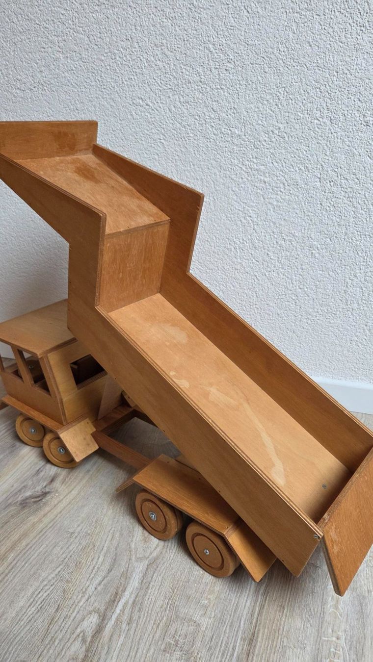 Giocattoli: Holz-Spielzeuglaster, Kipper, Unikat – Usato da Obergerlafingen venduto da ulm13 3