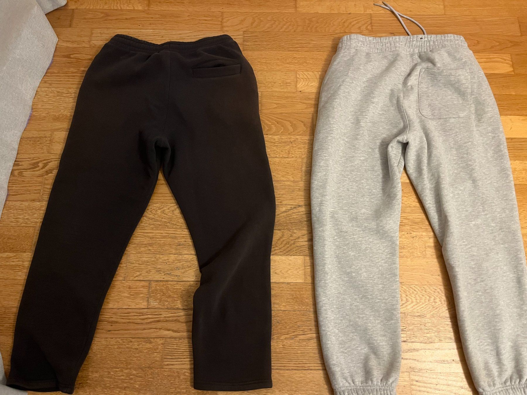 H&M Hosen: Jogginghosen Bundle – Schwarz & Hellgrau – Grösse M – Gebraucht aus Bern von cla_fr7z 1