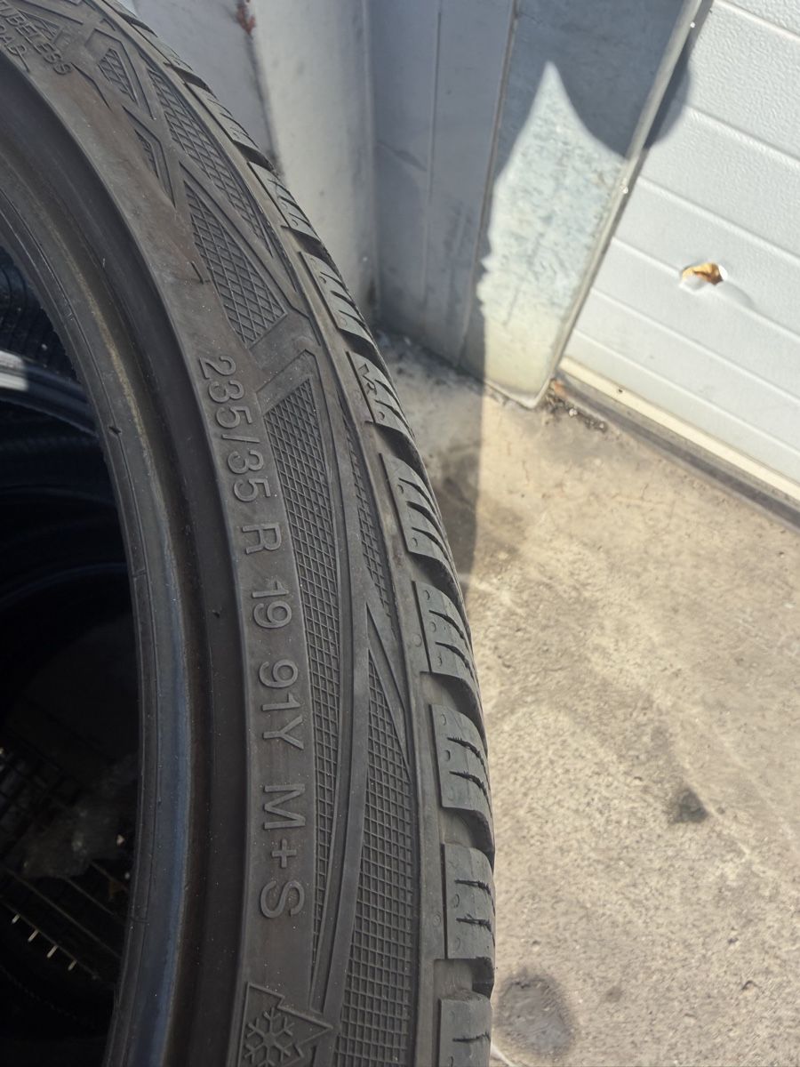 Pneumatici & Ruote complete: 235/35 R19 M+S Vredestein – Usato da Reichenburg venduto da Bes_81 1