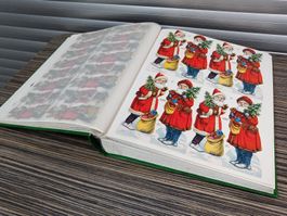 Sammelalbum mit diversen Aufkleber