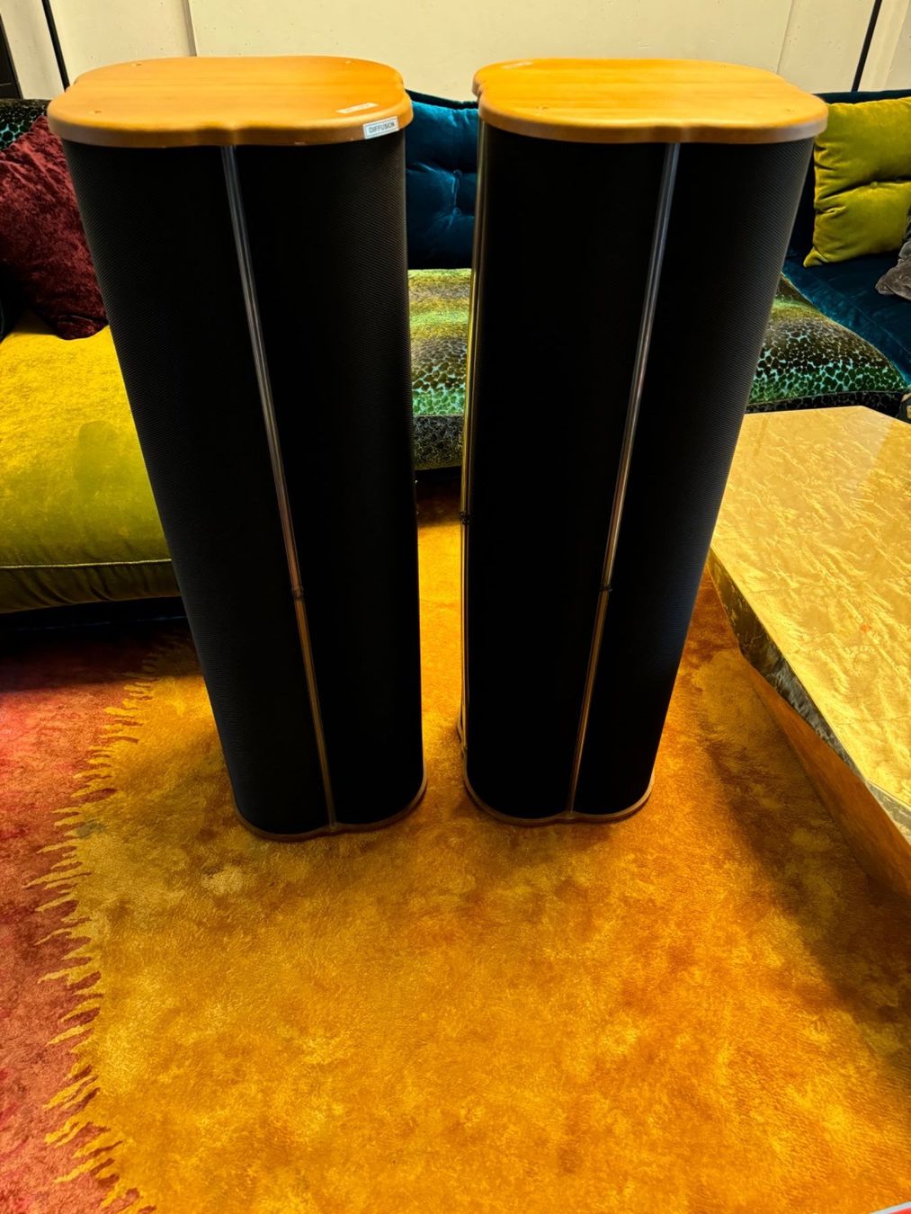 Lautsprecher: AKUSTIK-SÄULE SOUND BALANCE Schall Absorber - Diffusor – Gebraucht aus Horgen von Auction-Kings 1