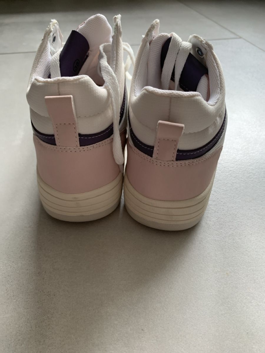Esprit Chaussures femmes: Esprit Sneaker Weiss/Rosa, Gr. 38 – Neuf (Voir description) à Zuzwil SG par Ibohaus 2