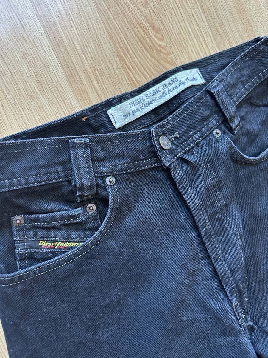 Diesel Jeans: Diesel Jeans Vintage  – Usato da Pfäffikon ZH venduto da Nataliia. 1