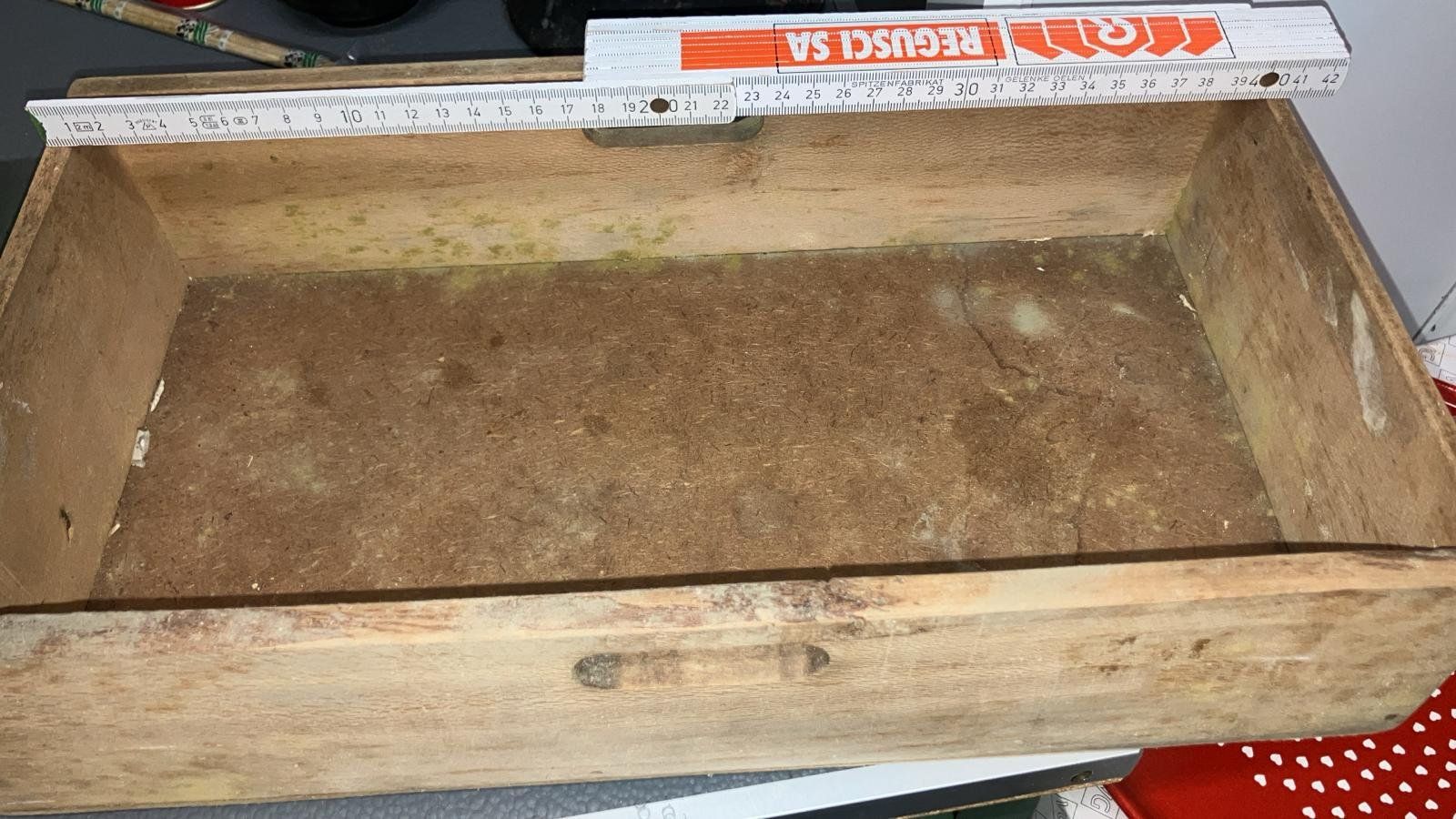Casse di trasporto: Cassetta di legno chiaro con manici – Usato da Melano venduto da H-Sara 1