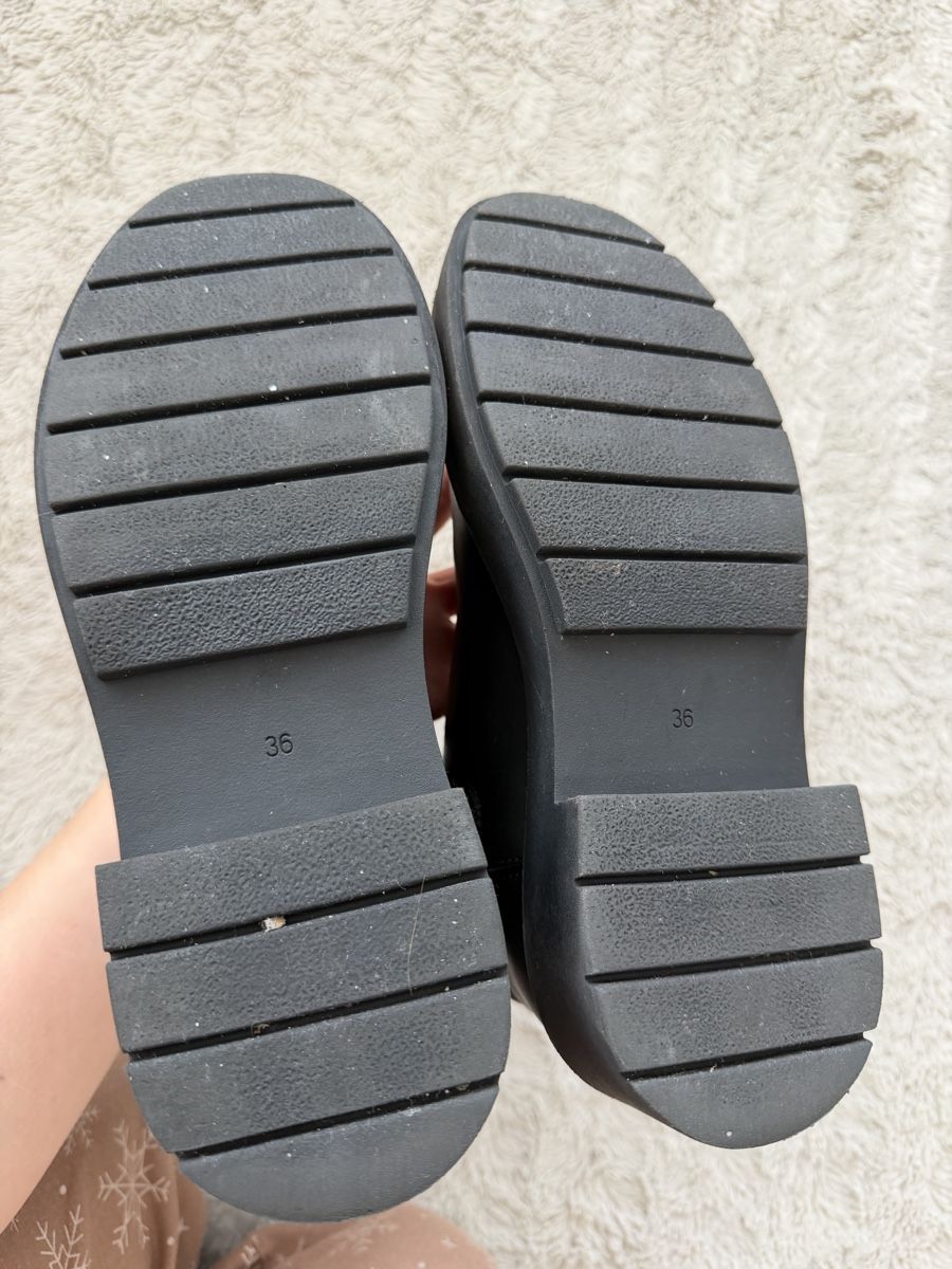 H&M Scarpe da donna: Boots black size 36 platform sole used – Usato da Aarburg venduto da ane_vp2b 2