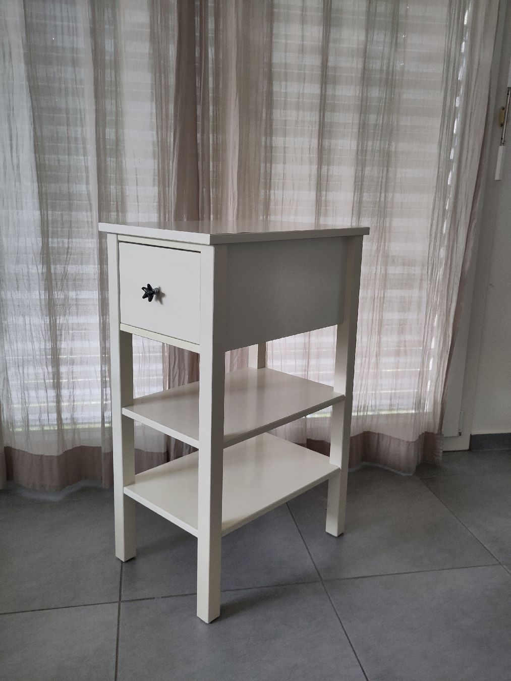 Ikea Nachttische: IKEA Nachttisch Weiss mit einer Schublade – Gebraucht aus Münchenstein von Leo_Hofer 1