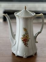 Porzellan Kaffeekanne mit Rosenmuster & Goldrand