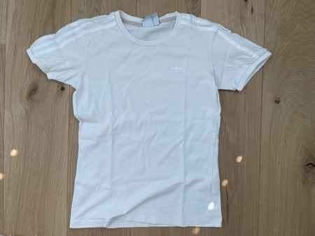 T-Shirt Adidas weiss Grösse XS/TP guter Zustand