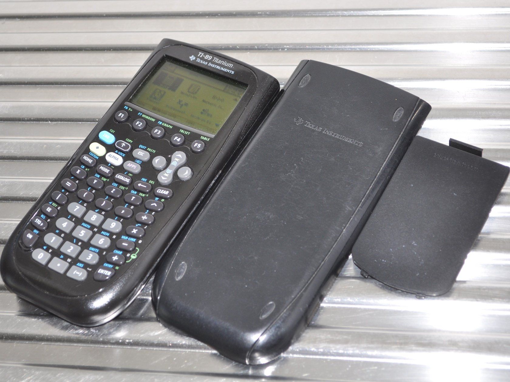 Texas Instruments Calculatrices: Texas Instruments TI-89 Titanium, technischer Rechner, BASIC – D'occasion à Emmen par renerich 2