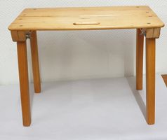 Hocker, Holzhocker, Schemeli gesetzlich geschützt