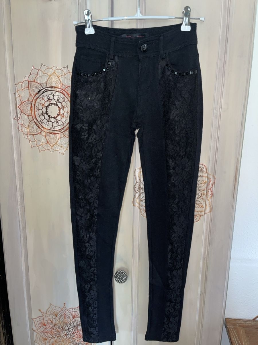 Pantaloni: 3 Hosen schwarz alles 32/34 – Usato da Bützberg venduto da dan_jhn9