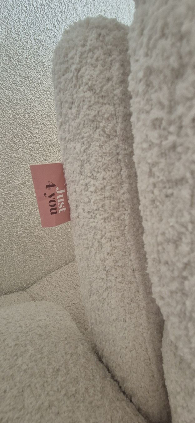 Conforama Divani: Canapé design tissu bouclettes – Usato da Denges venduto da Alex-CH-LB 6