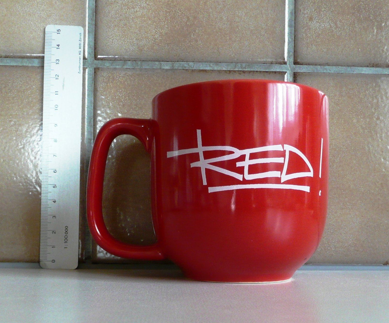 Tazze: grosse M&M's Tasse "Red" - in rot;-) – Nuovo (secondo la descrizione) da Zürich venduto da zuerich00 1