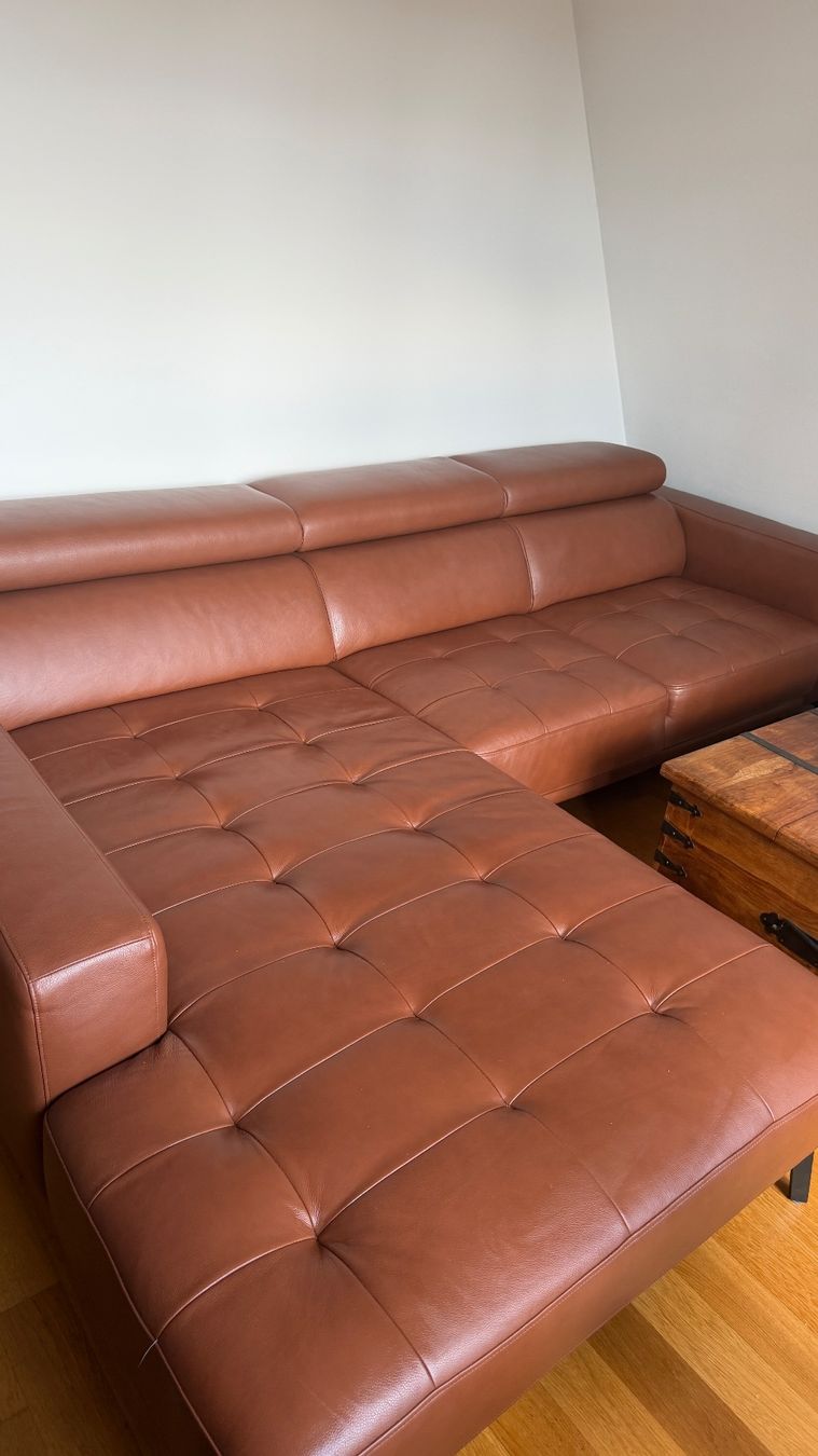 Sofas: Schubiger Ecksofa Leder braun guter Zustand – D'occasion à Zürich par hel_nm8s