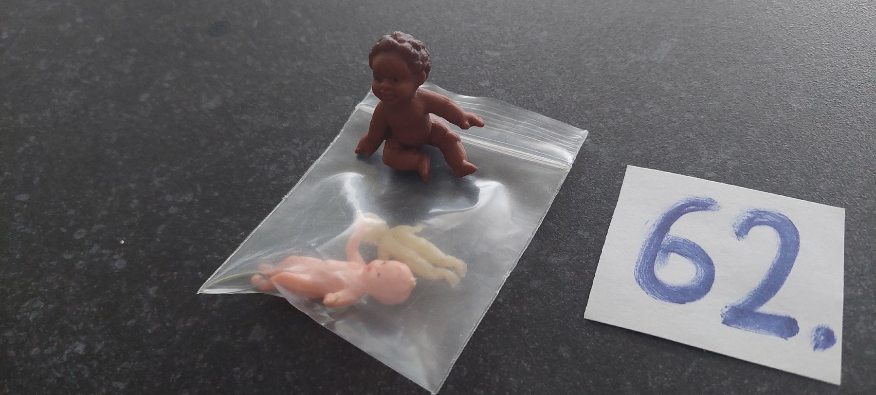 Giocattoli: 3 Miniaturen Püppchen – Usato da Muri AG venduto da nindo1