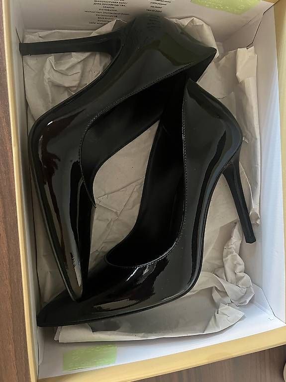 Scarpe da donna: Michael Kors Heels 37 einmal getragen – Usato da Bubendorf venduto da Sarahleinchenn 2