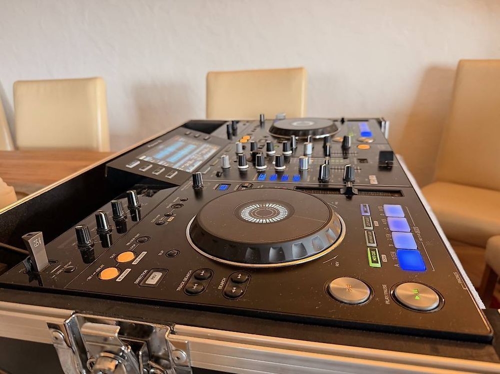 Pioneer Console di mixaggio: XDJ RX – Usato da Engelberg venduto da emi_vqk5 2