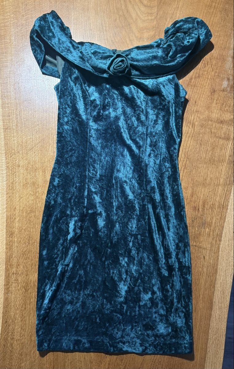 Vestiti: vintage Kleid Samt türkis Grösse 38 Schulterfrei mit Rose – Usato da Siebnen venduto da koschitoschi 4