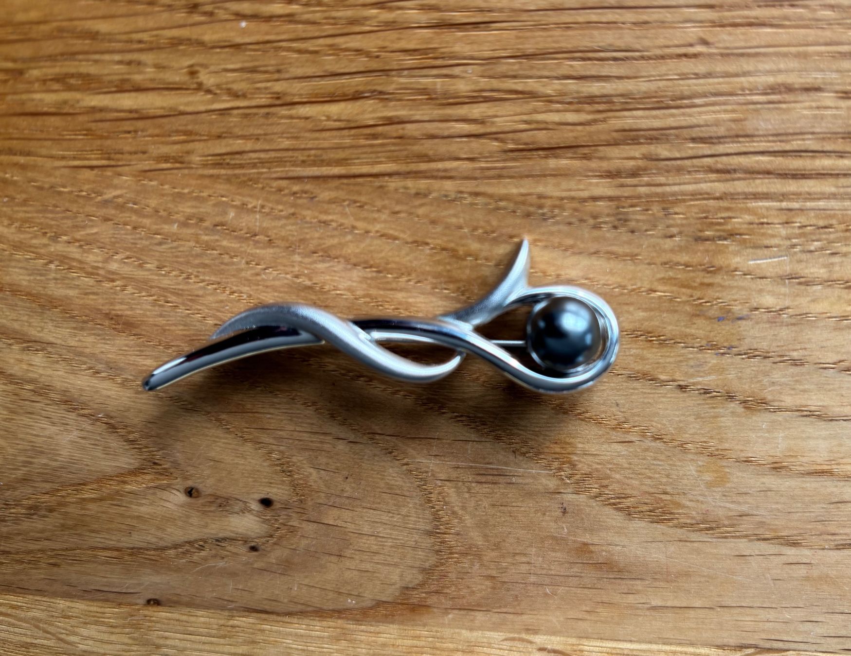 Broches & Aiguilles: Brosche – D'occasion à Sins par sinserin