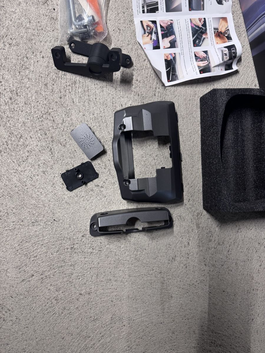 Staffa per monitor: Tesla Screen Rotation Bracket for Tablets & Phones - Neu – Usato da St. Gallen venduto da rca_y89w 3